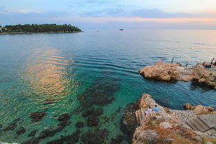 ac米兰球队官网-世界青少年水上冲浪比赛在青岛激烈开赛,水上冲浪项目