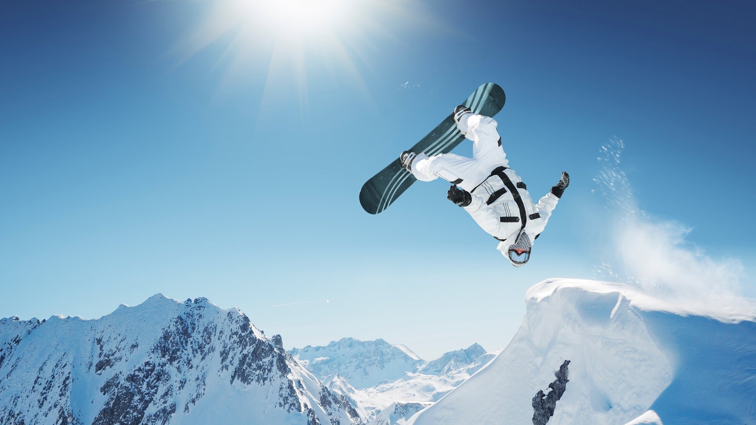 国际自行车环城赛首站 城市CBD变身高速赛道